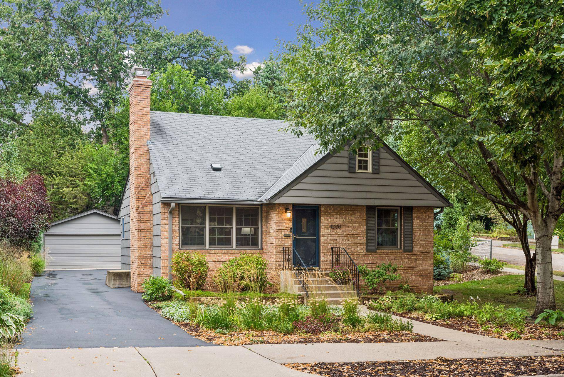 4000 Abbott AVE S, Minneapolis, MN 55410