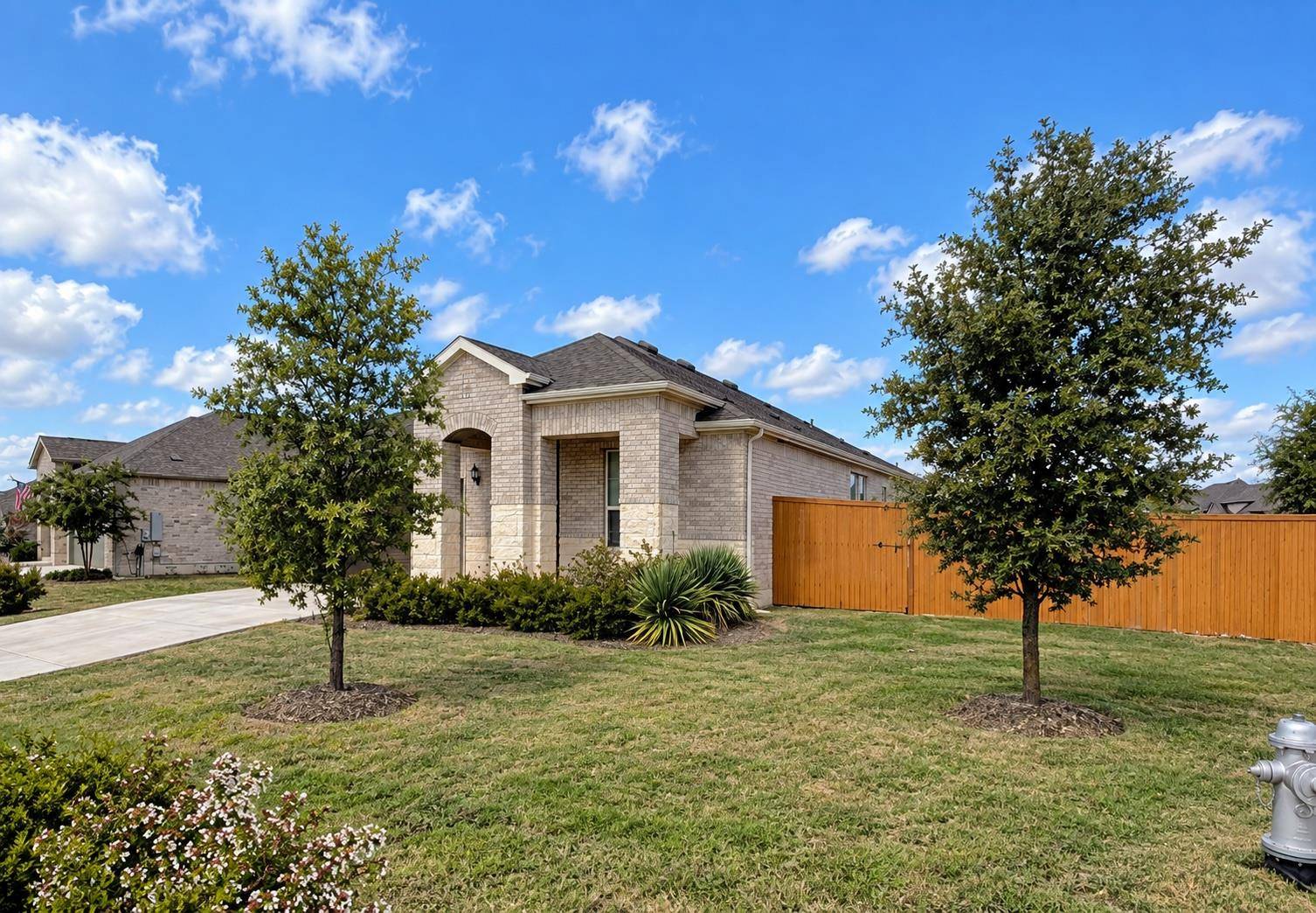 268 Fish Trap RD, Dripping Springs, TX 78620