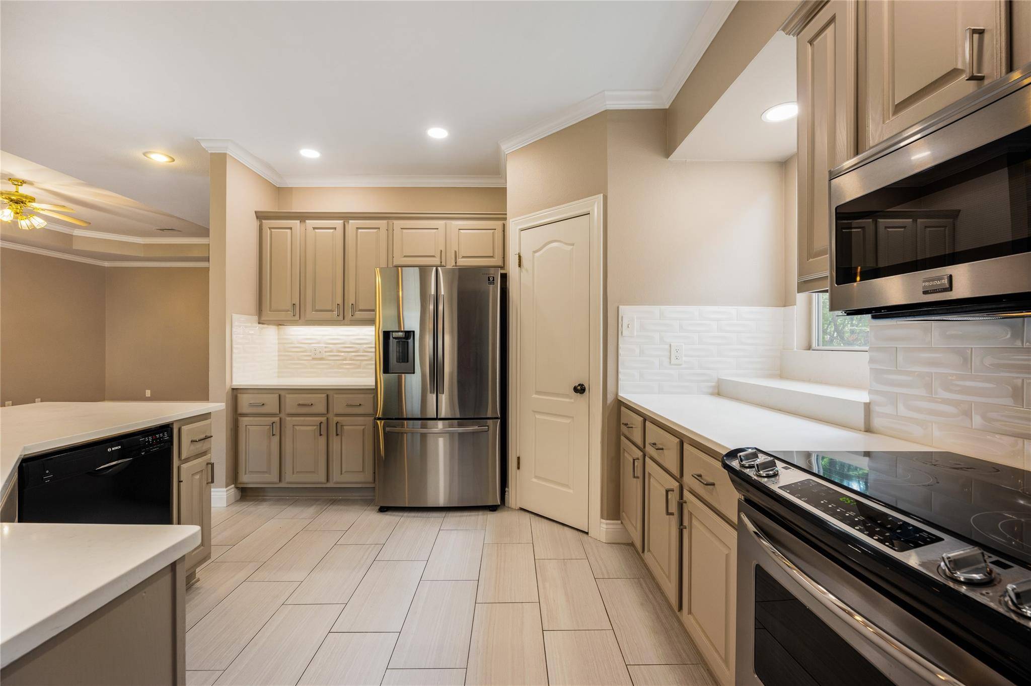 319 Copperleaf RD, Lakeway, TX 78734