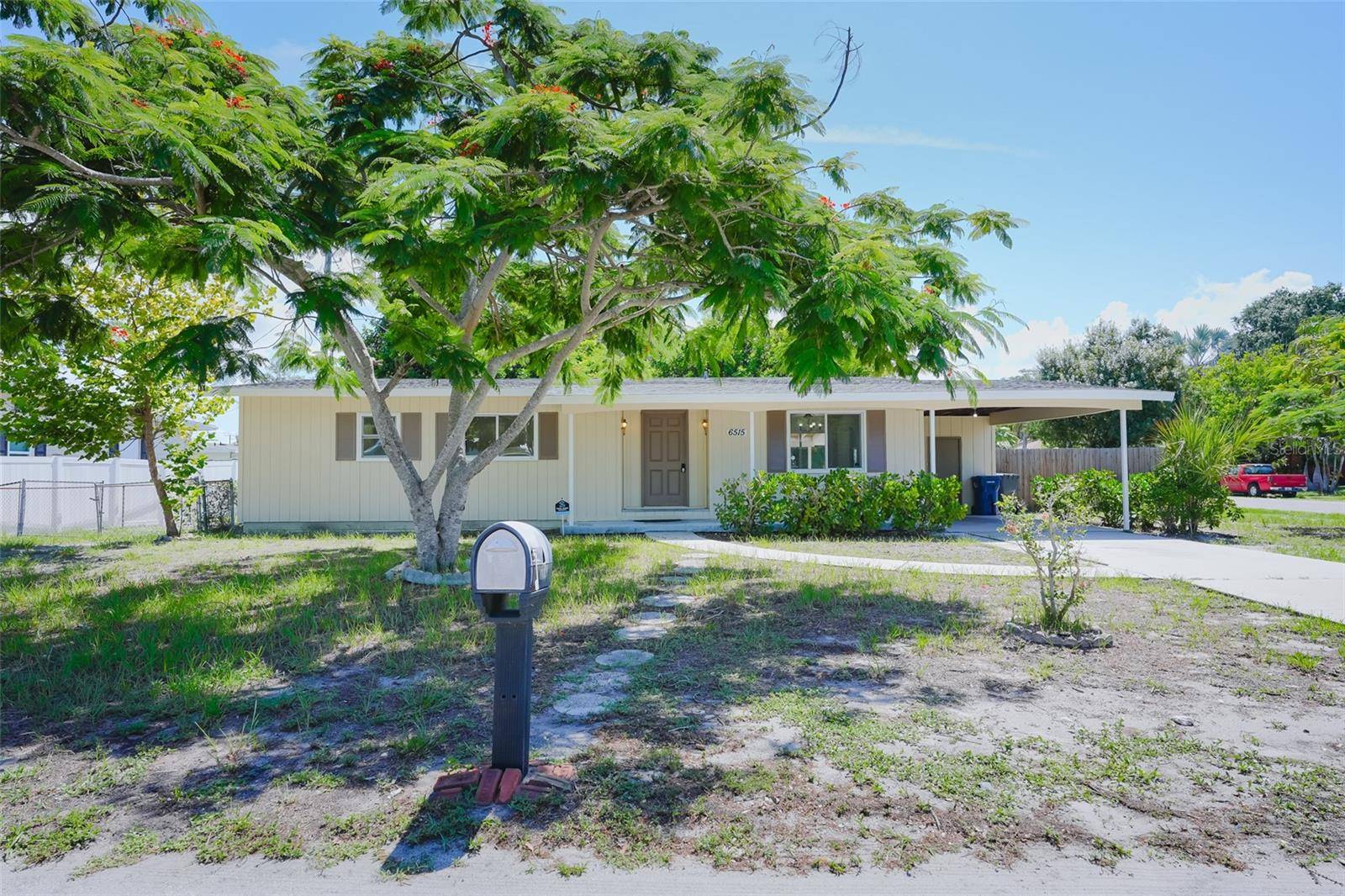 6515 3RD STREET CT W, Bradenton, FL 34207