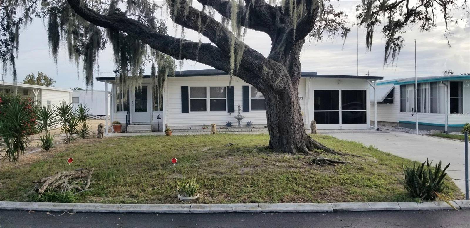3302 KAUNA POINT DR, Holiday, FL 34691