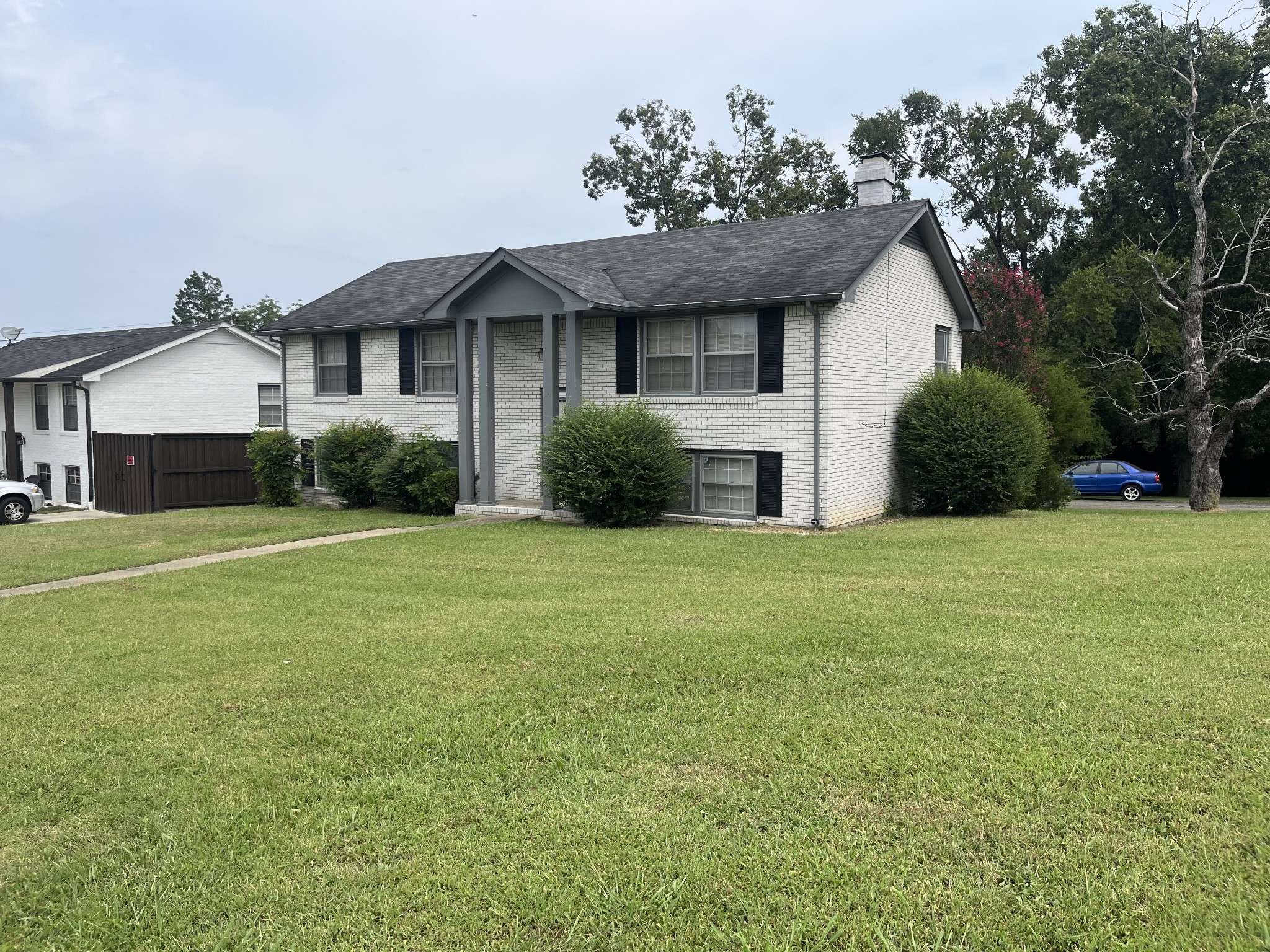 2615 Forest View Dr, Antioch, TN 37013