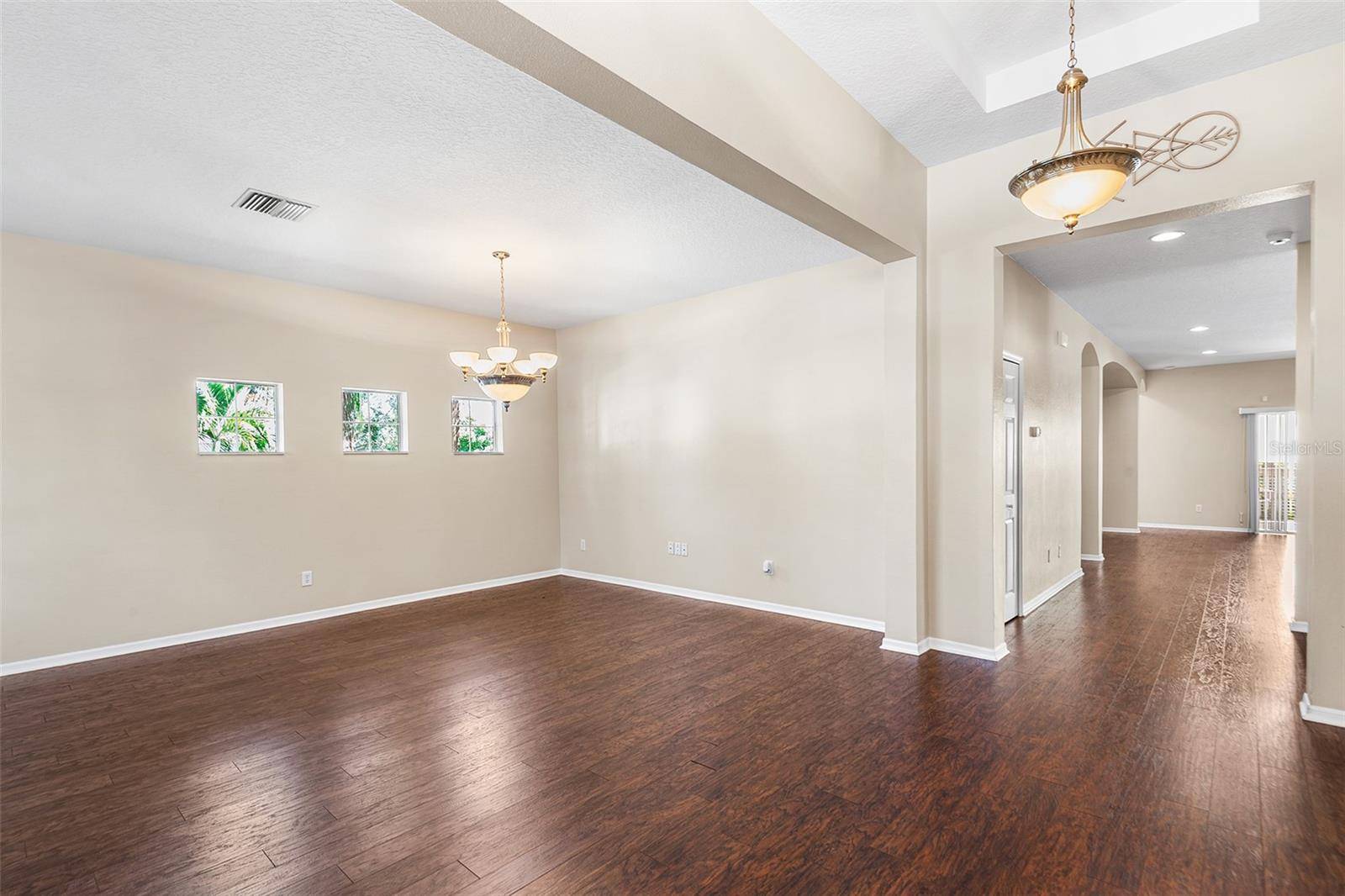 443 YORK DALE DR, Ruskin, FL 33570