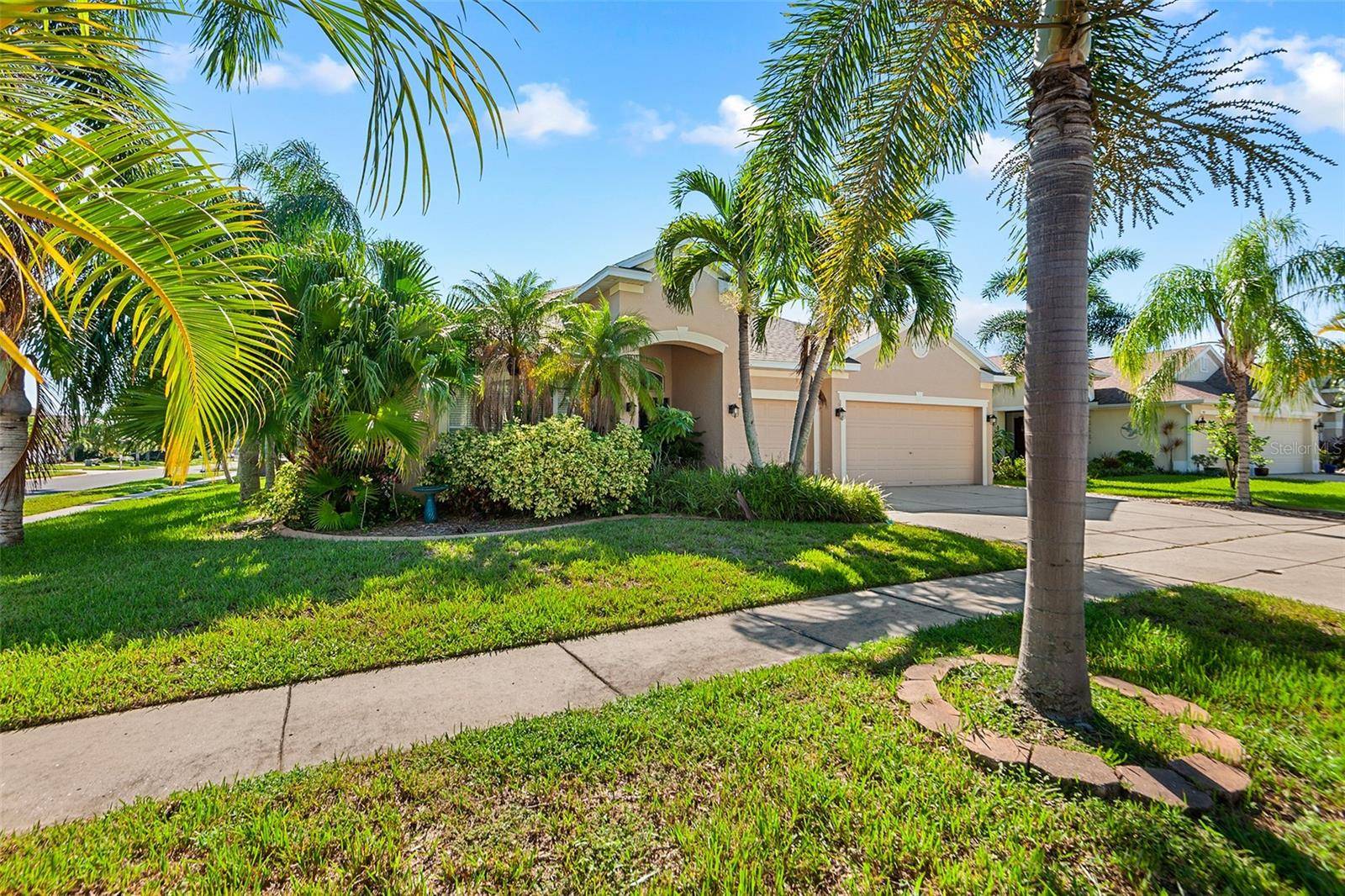 443 YORK DALE DR, Ruskin, FL 33570