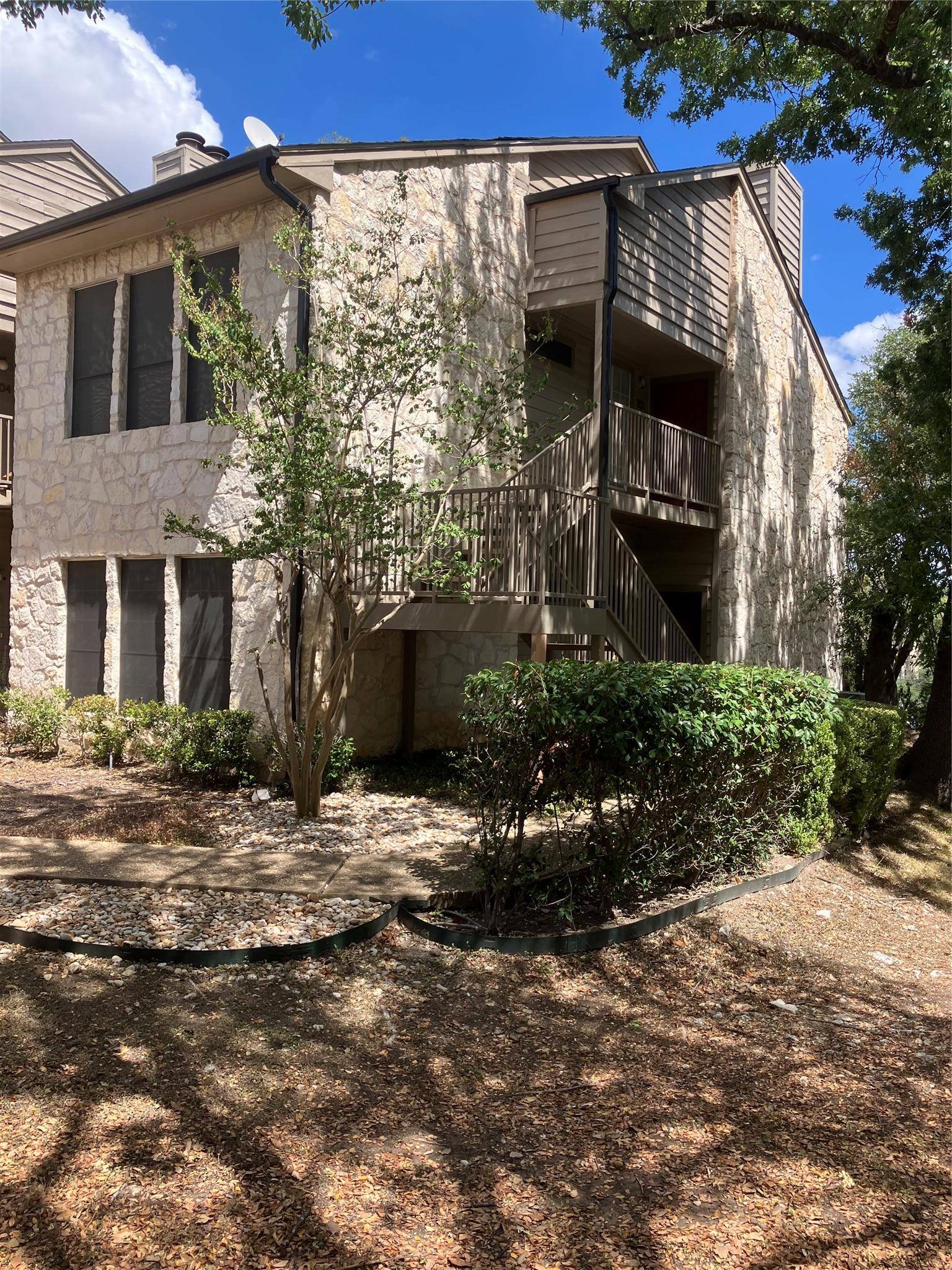 3809 Spicewood Springs RD #202, Austin, TX 78759