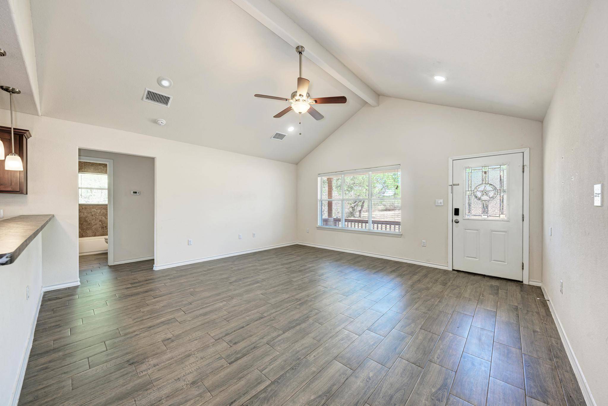 117 North Pass, Kingsland, TX 78639