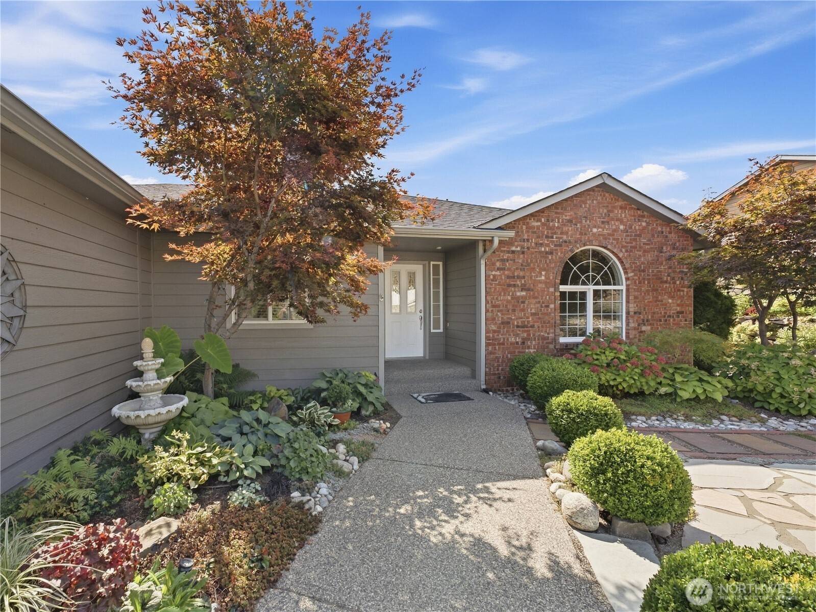 2304 Canyon Hills DR, East Wenatchee, WA 98802