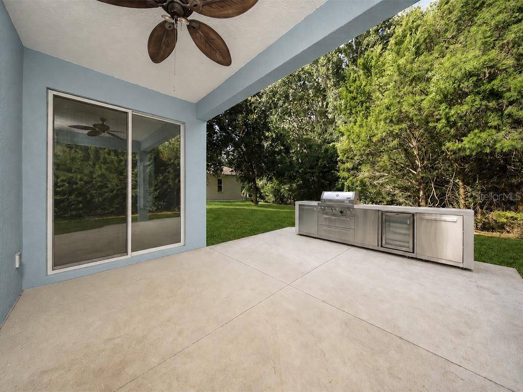 8710 PRESTON WOODS CT, Land O Lakes, FL 34638