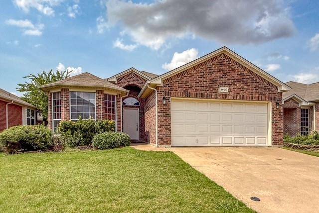3805 Brandywine Lane, Fort Worth, TX 76244