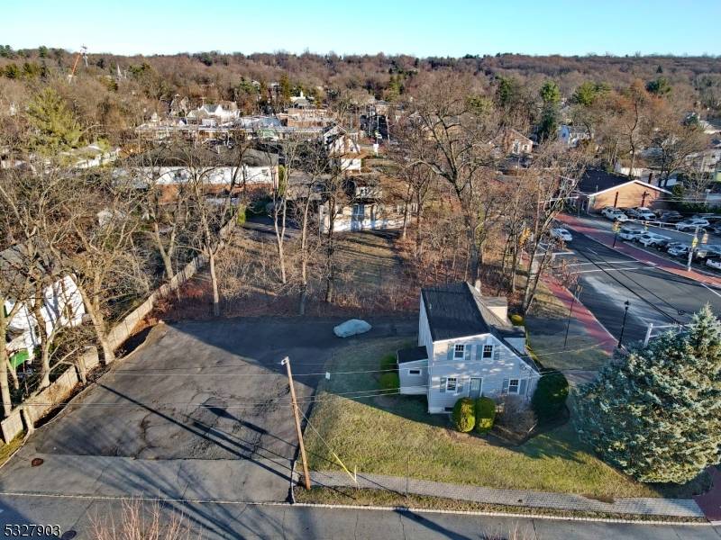 194 Eagle Rock Ave, Roseland Boro, NJ 07068