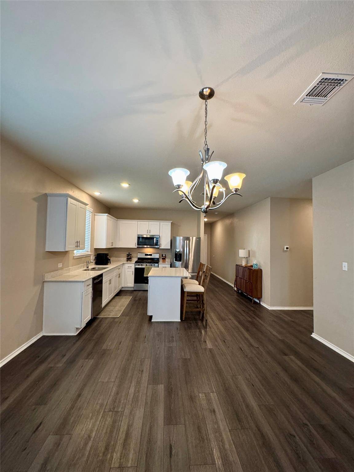 121 English Oak ST, Georgetown, TX 78626