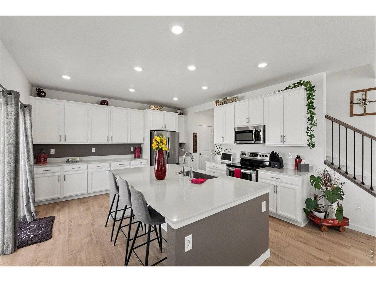 842 Crestone, Johnstown, CO 80534
