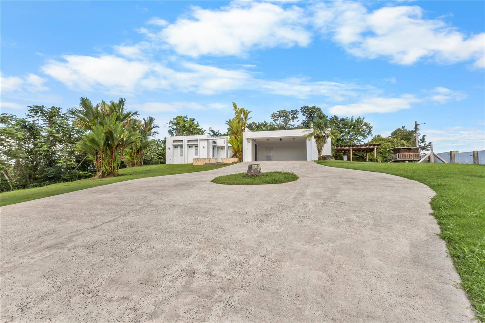 908 LOS TRES PUNTOS, Las Piedras, PR 00771