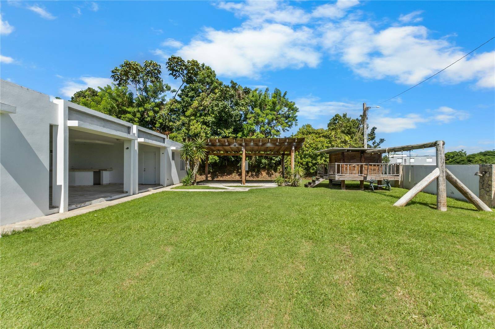 908 LOS TRES PUNTOS, Las Piedras, PR 00771