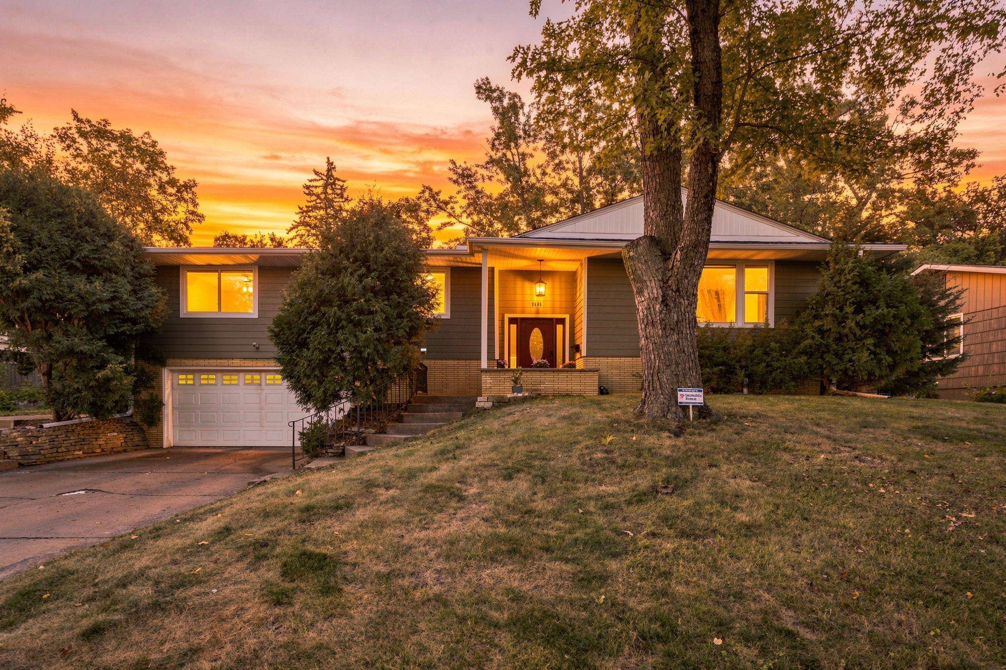 2401 Gettysburg AVE S, Saint Louis Park, MN 55426