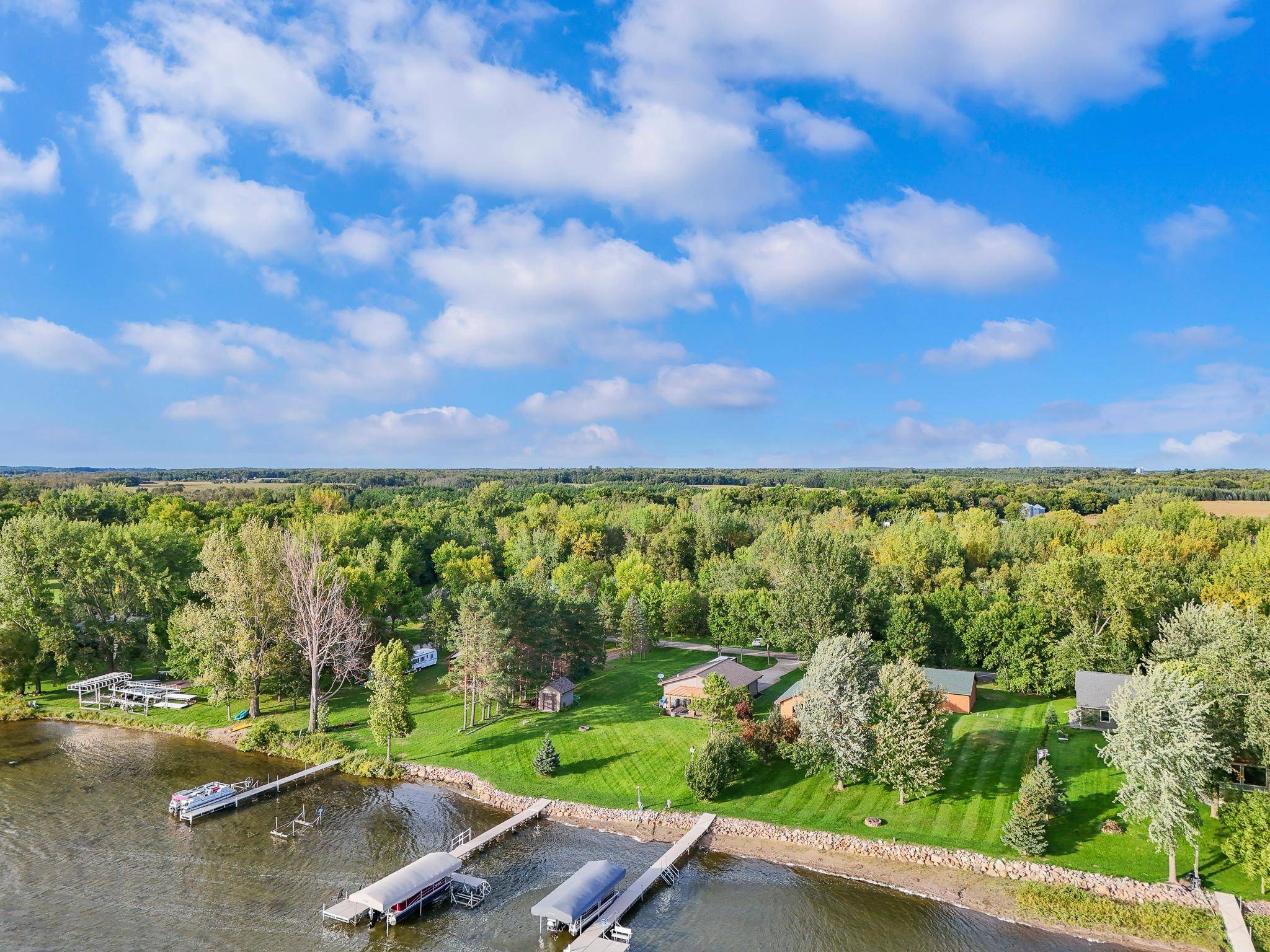 45531 Whispering Sands Ln, Perham, MN 56573