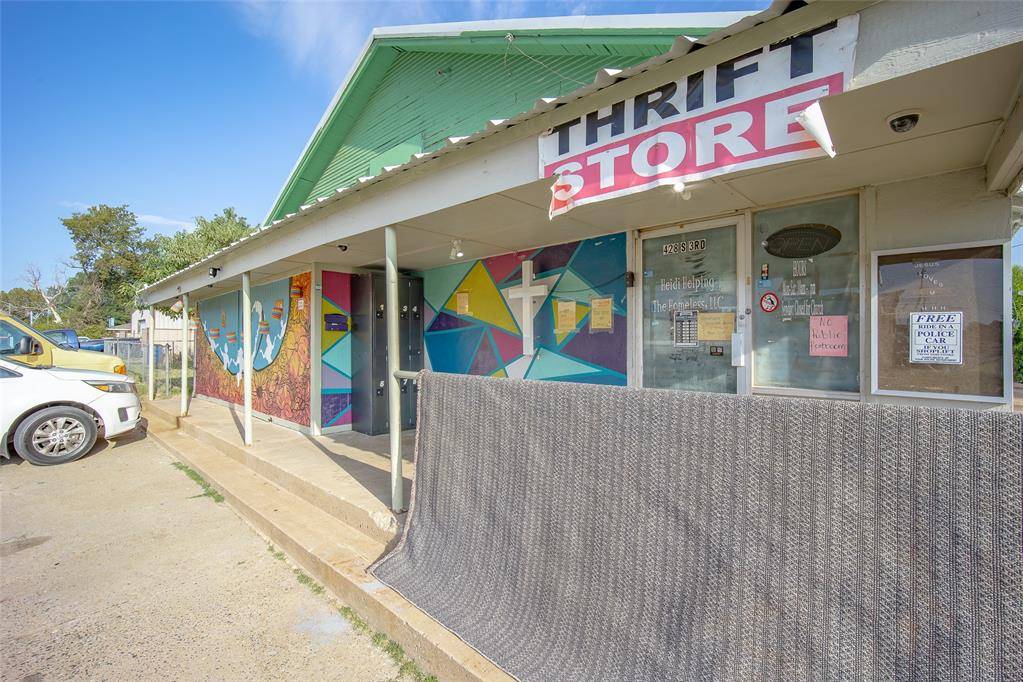 428 S 3rd ST, Chickasha, OK 73018