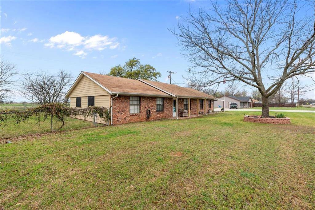 600 S Colorado Street, Whitney, TX 76692
