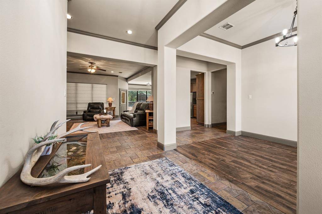 791 Trailwood Drive, Weatherford, TX 76085