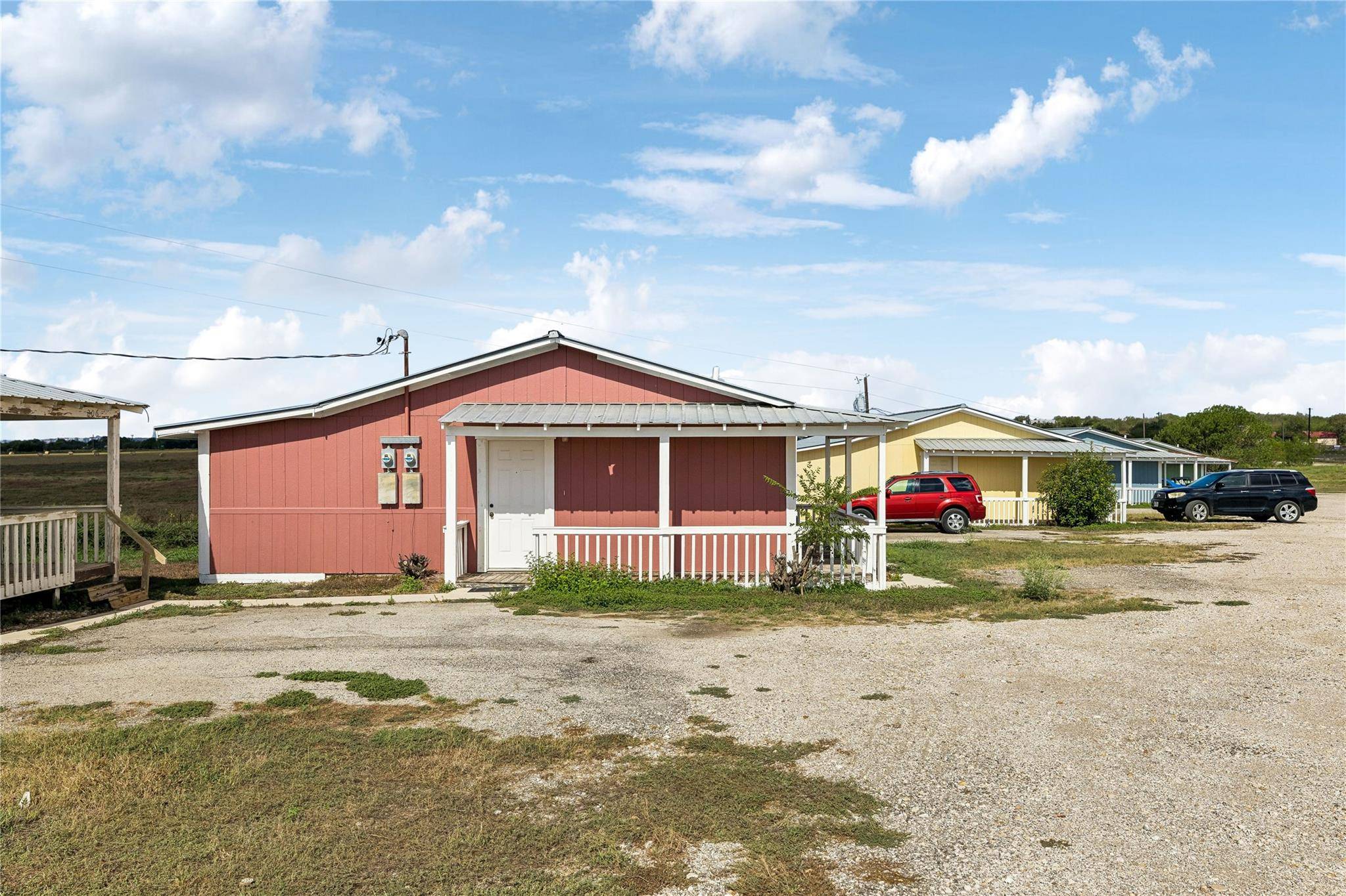158 Stockmen LN, Maxwell, TX 78656