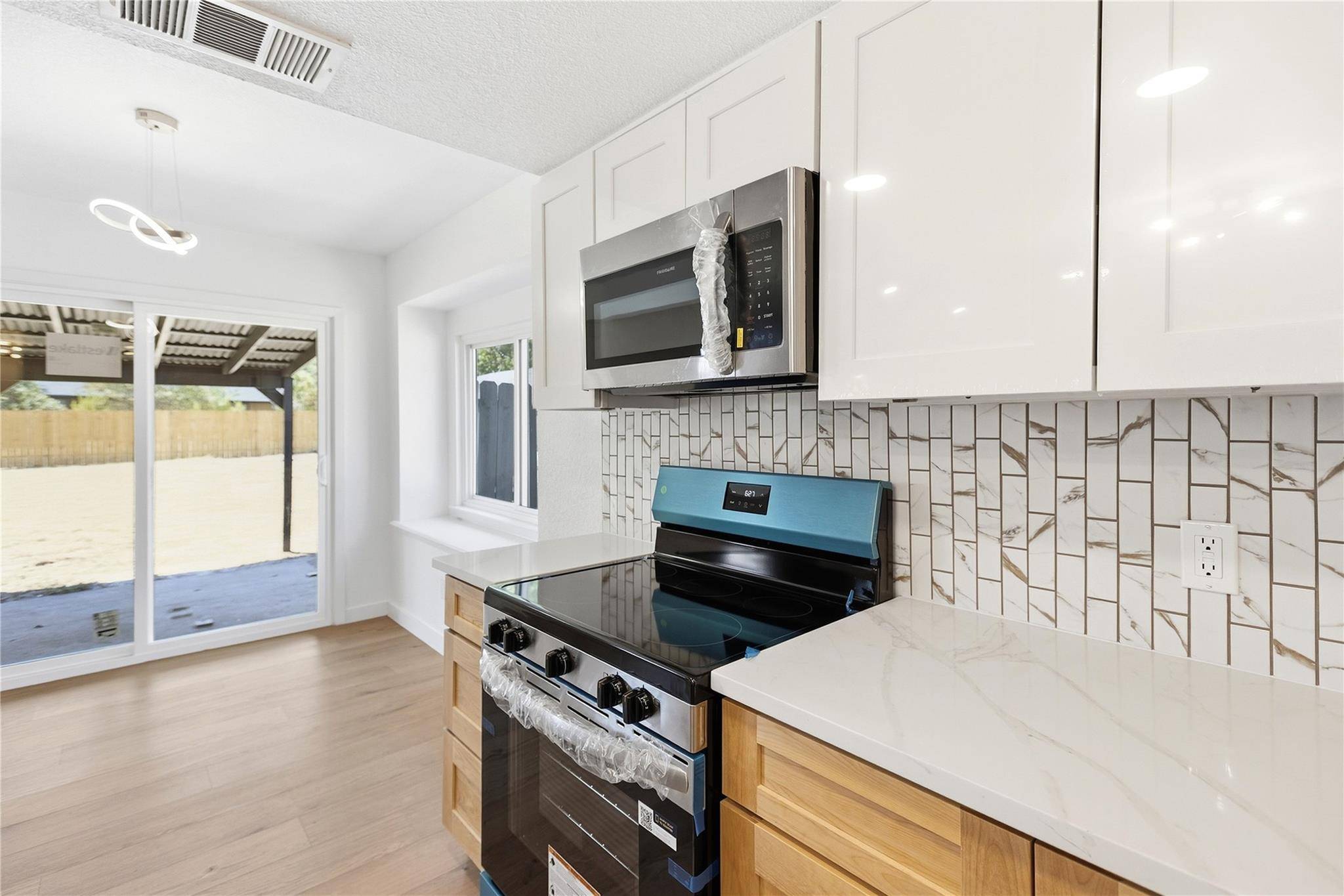 1903 S West DR, Leander, TX 78641