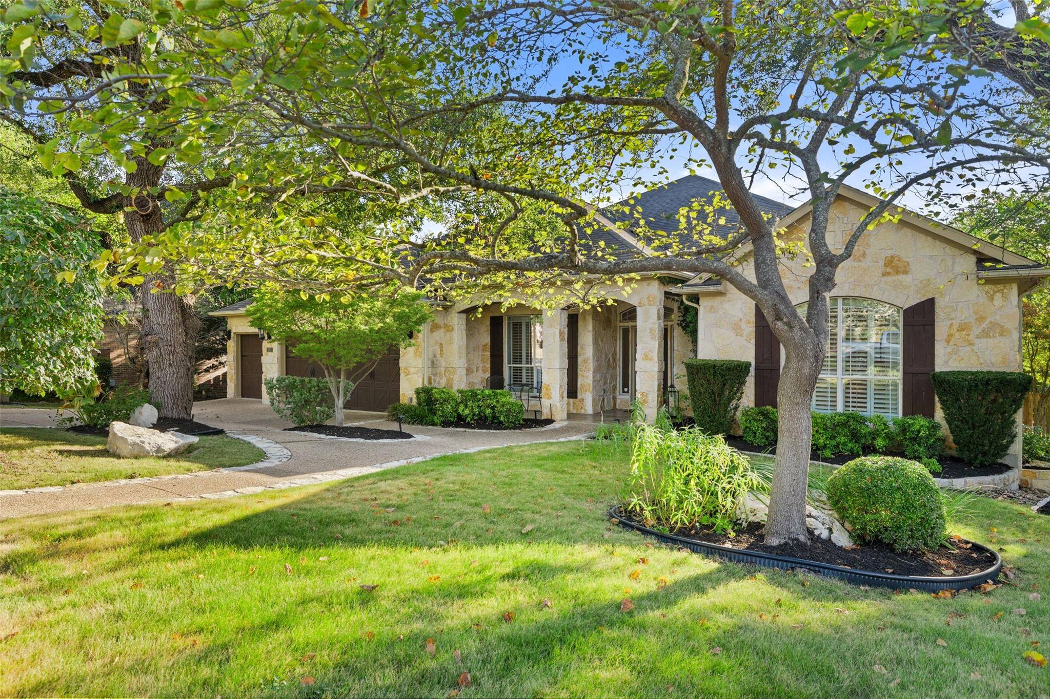 581 Aspen DR, Austin, TX 78737