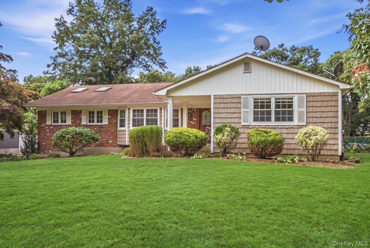 274 Marlin ST, Dix Hills, NY 11746