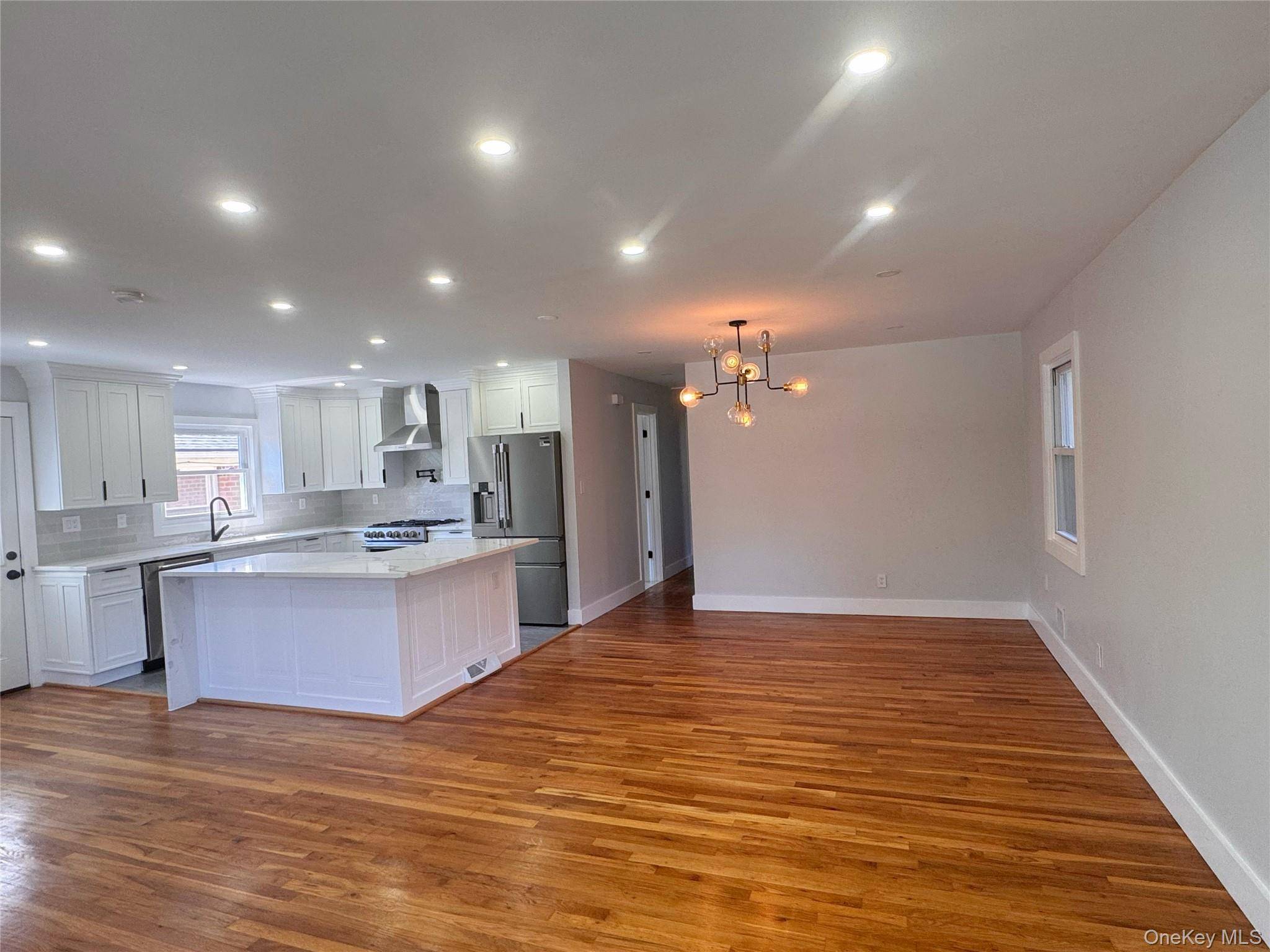 7330 244th ST, Little Neck, NY 11362