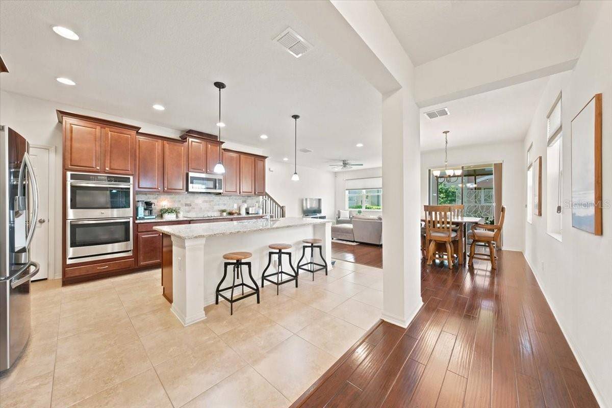 9128 CAROLINA WREN DR, Tampa, FL 33626