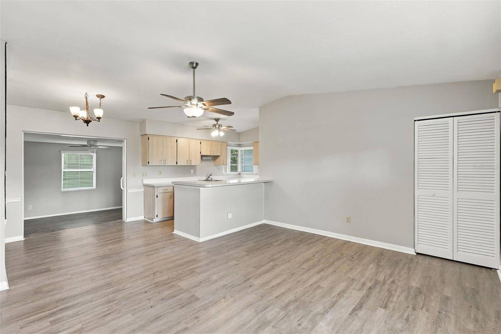 824 RADCLIFF ST, Deltona, FL 32725