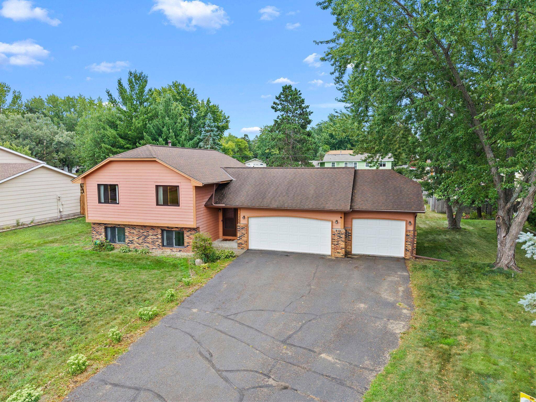 1266 129th LN NE, Blaine, MN 55434