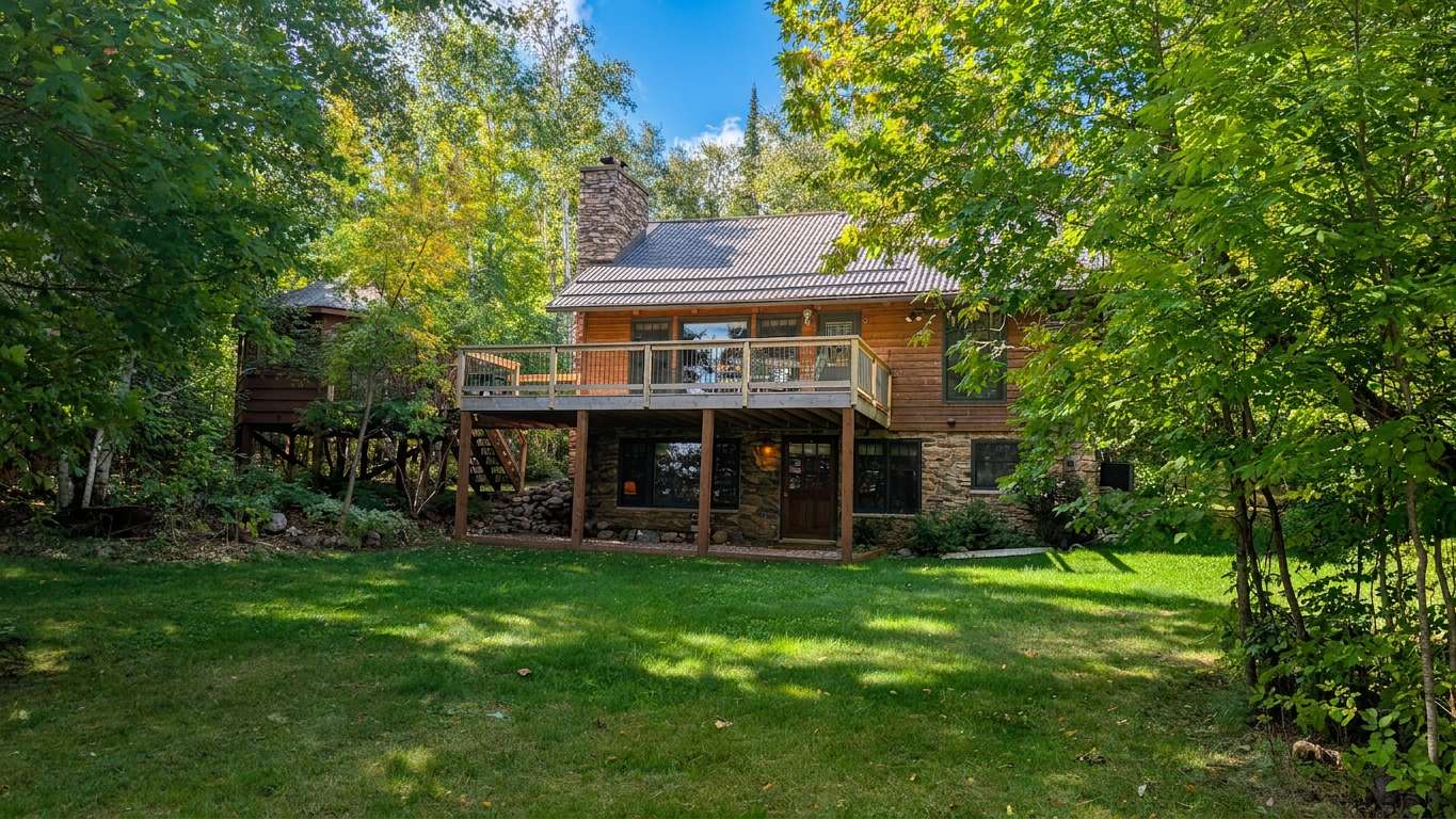 1809 Everett Bay RD, Tower, MN 55790