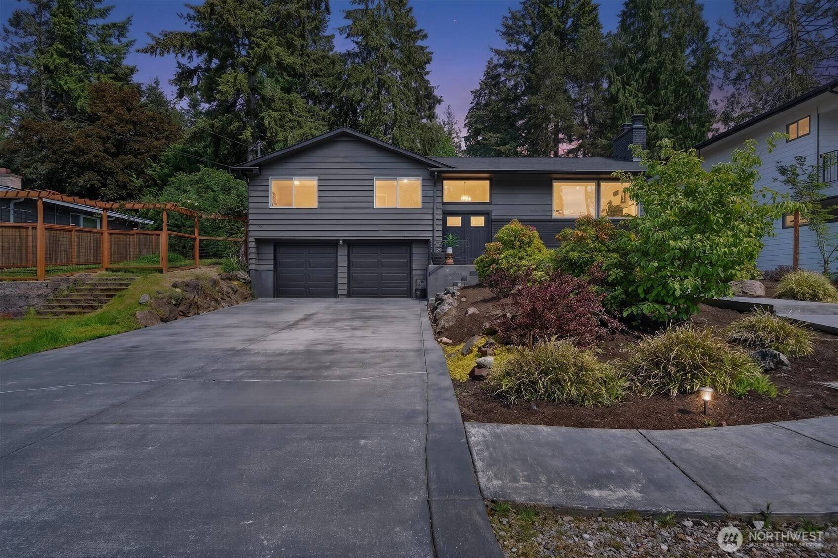 19927 89th PL W, Edmonds, WA 98026