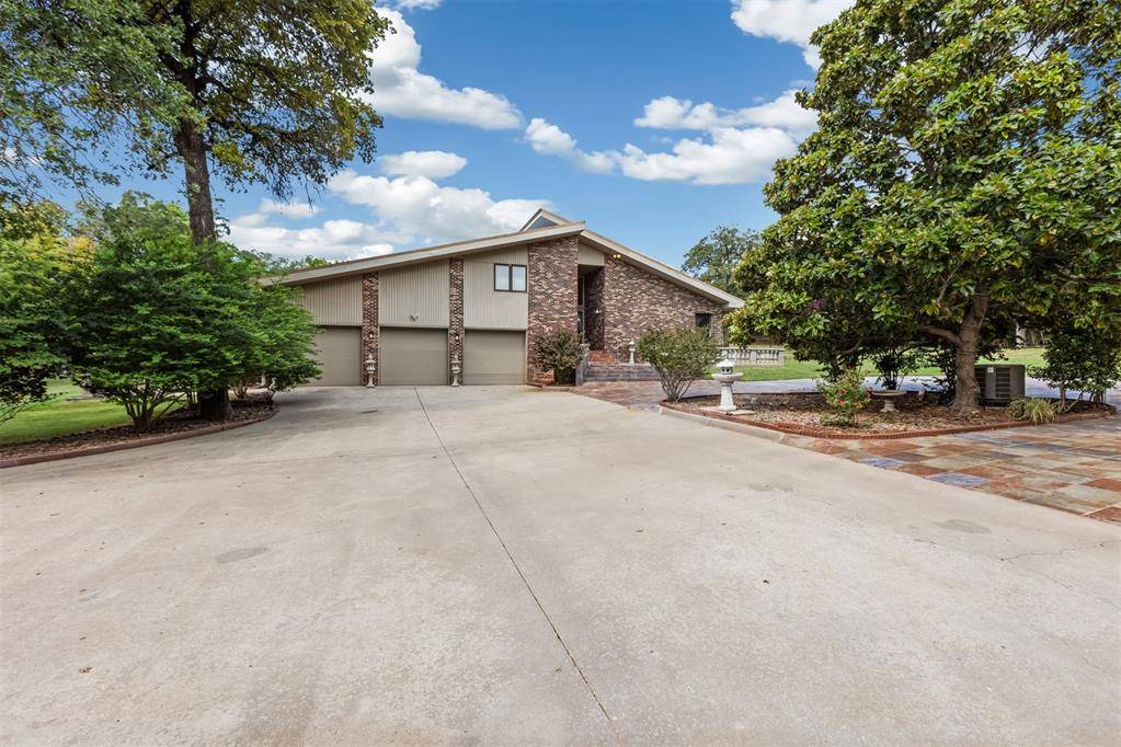 4805 Oakdale Farm RD, Edmond, OK 73013