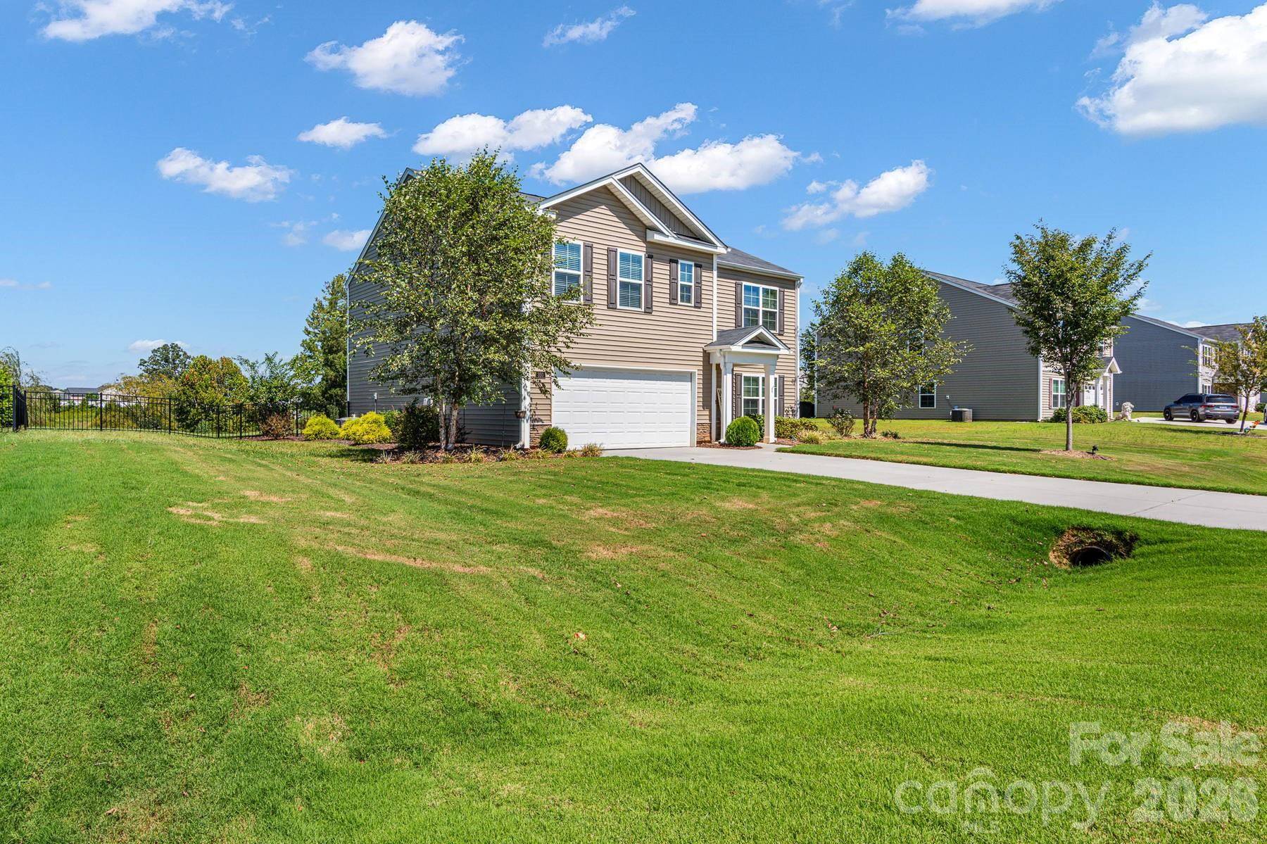 350 Daniel DR, Lexington, NC 27295