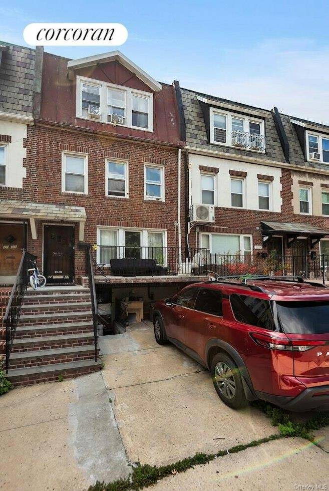 20-27 31 ST, Astoria, NY 11105