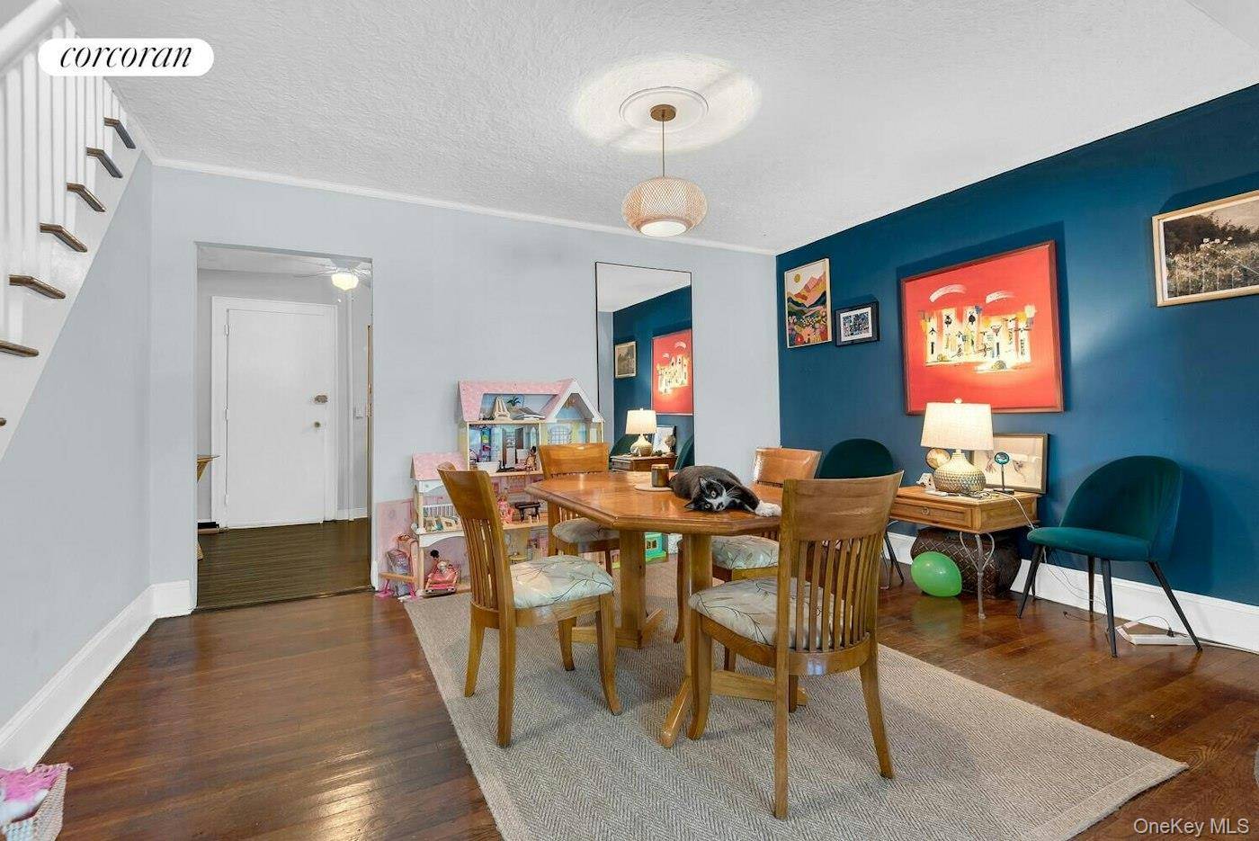 20-27 31 ST, Astoria, NY 11105