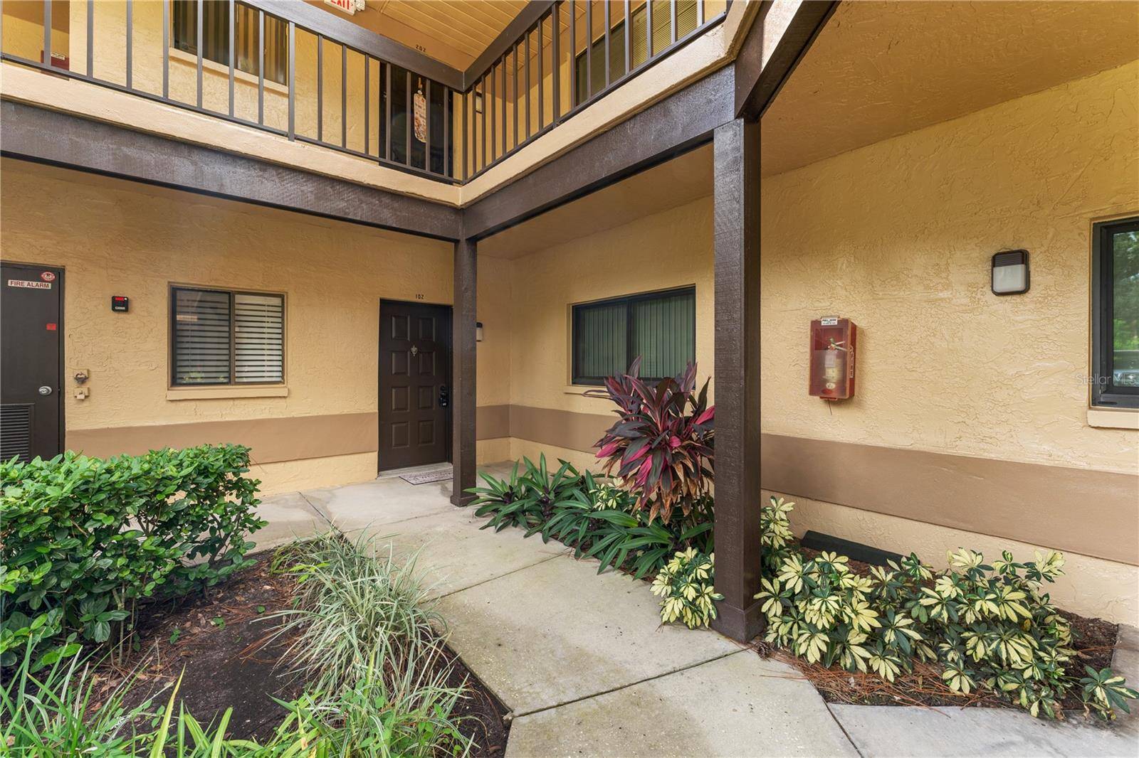 2689 SABAL SPRINGS CIR #102, Clearwater, FL 33761