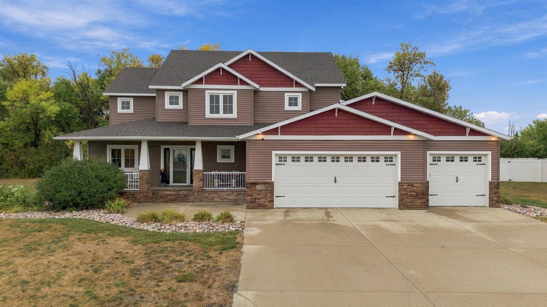 1944 53rd AVE N, Moorhead, MN 56560