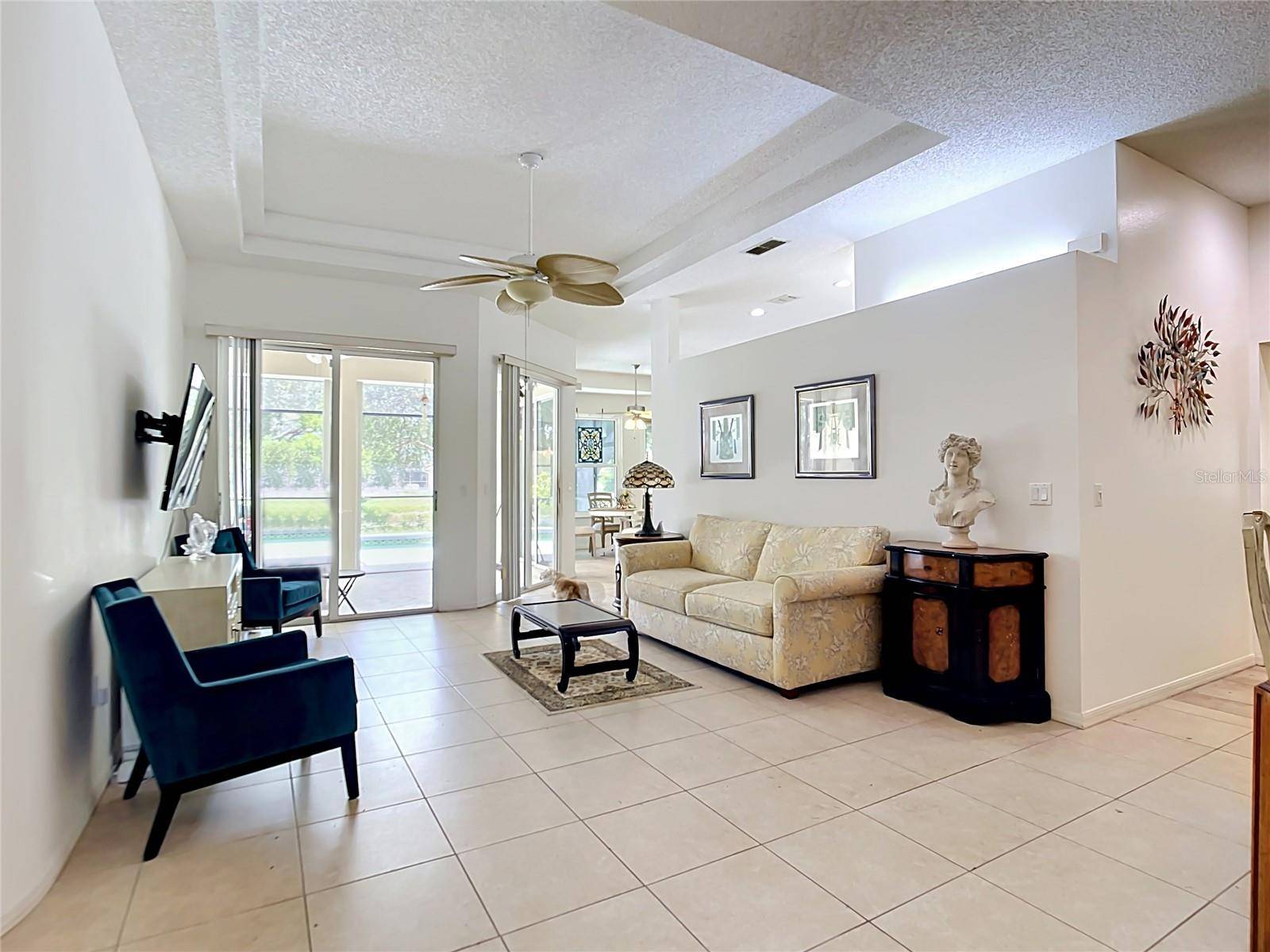 1216 WHITNEY DR, Venice, FL 34292