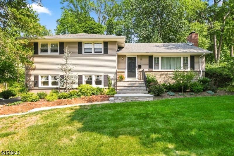 23 Evergreen Dr, Berkeley Heights Twp., NJ 07922