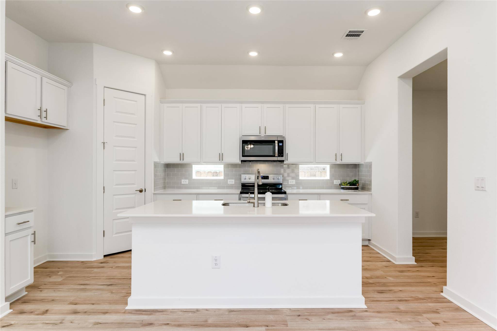 1101 Bear Track Loop, Georgetown, TX 78628