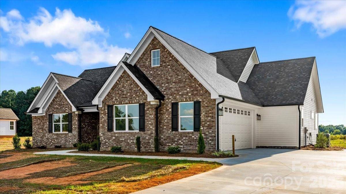 132 Greenhill RD, Mocksville, NC 27028