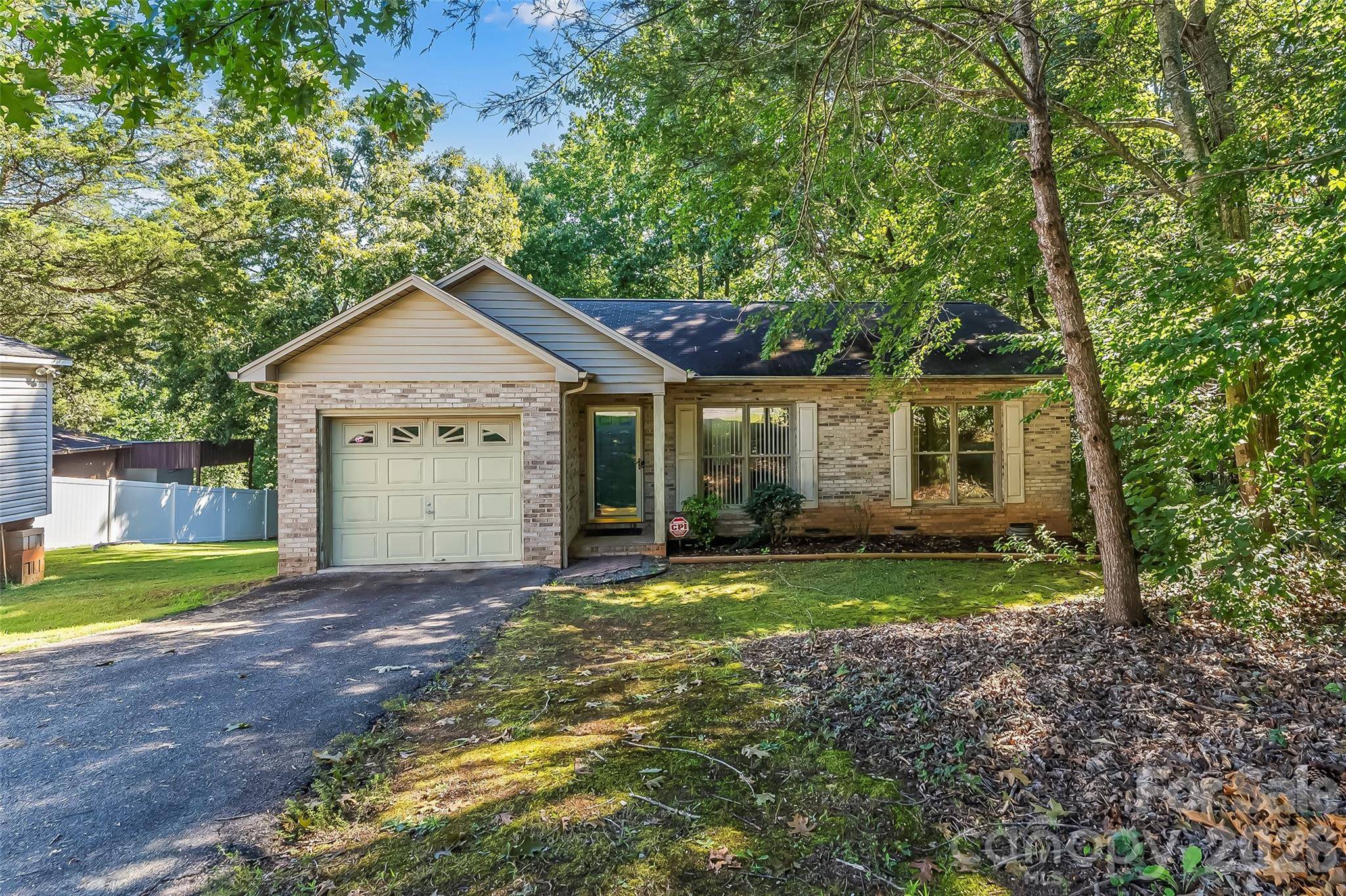 2524 Robinson RD, Newton, NC 28658