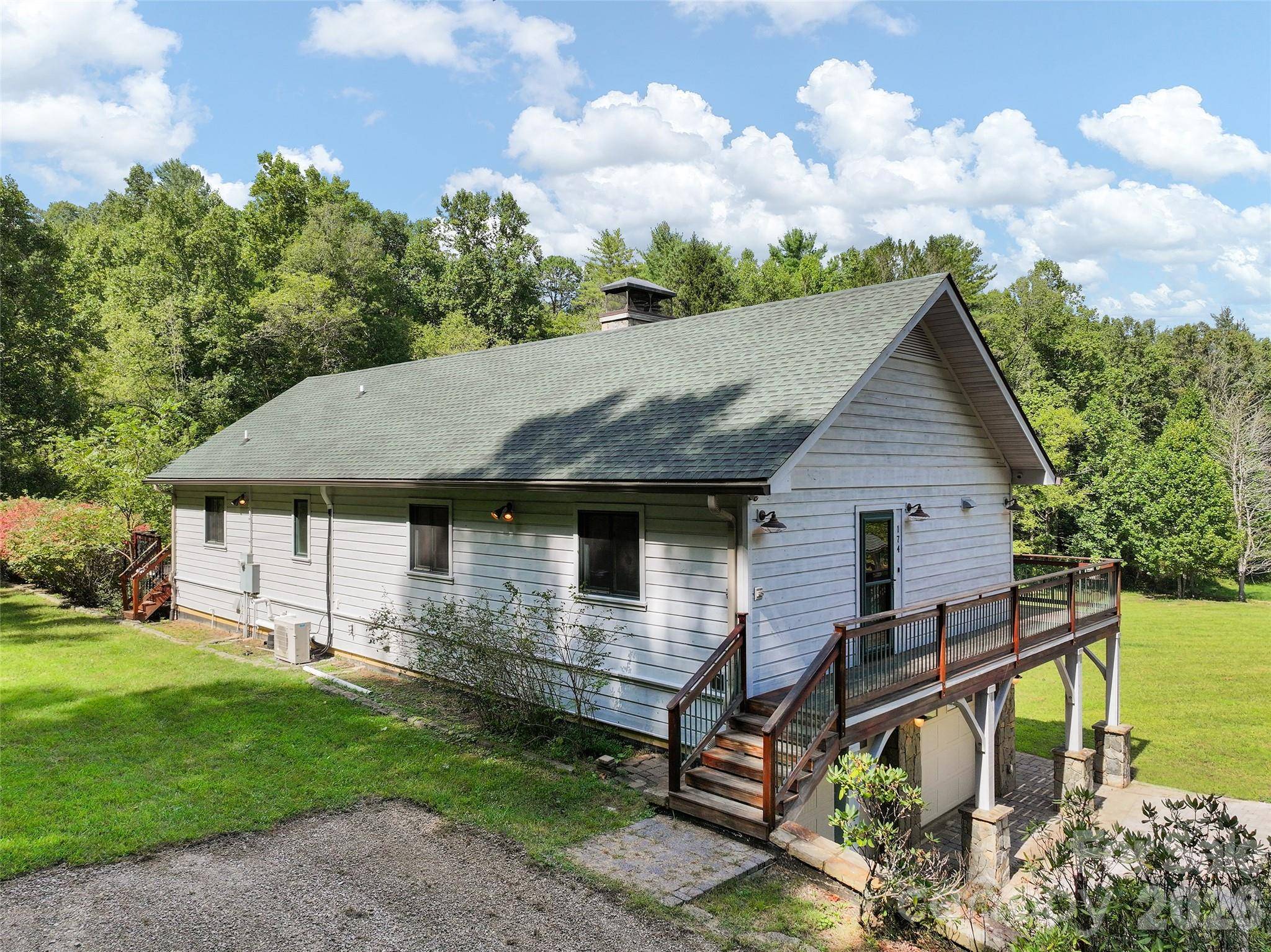 174 Marina CV, Waynesville, NC 28785