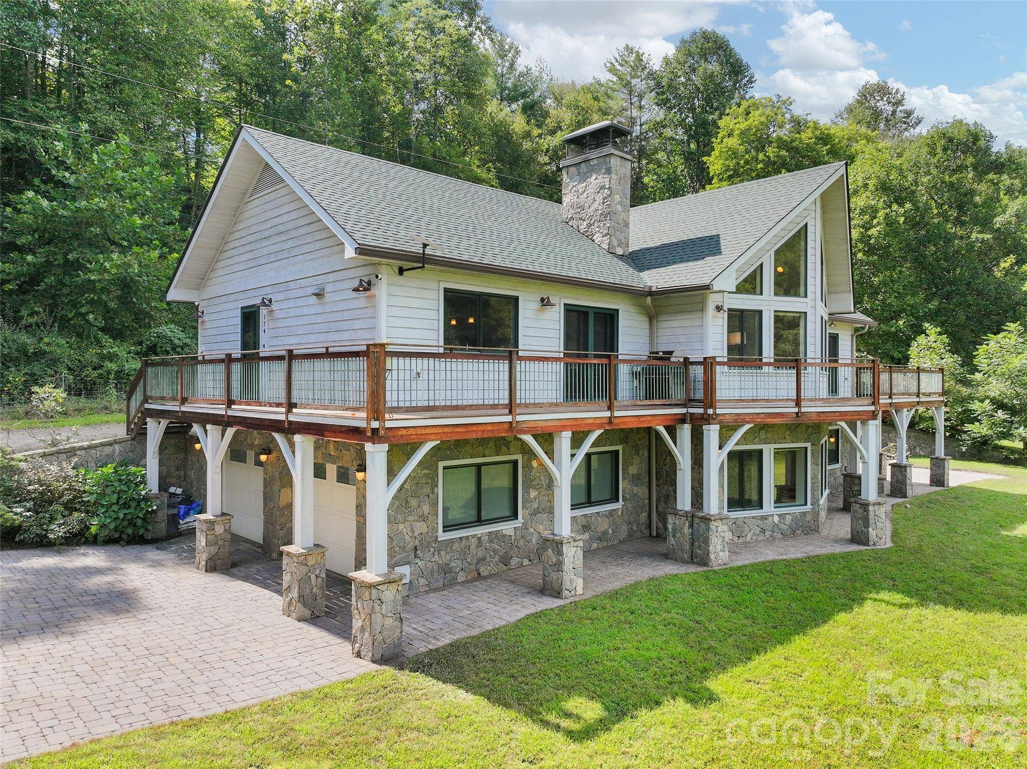 174 Marina CV, Waynesville, NC 28785