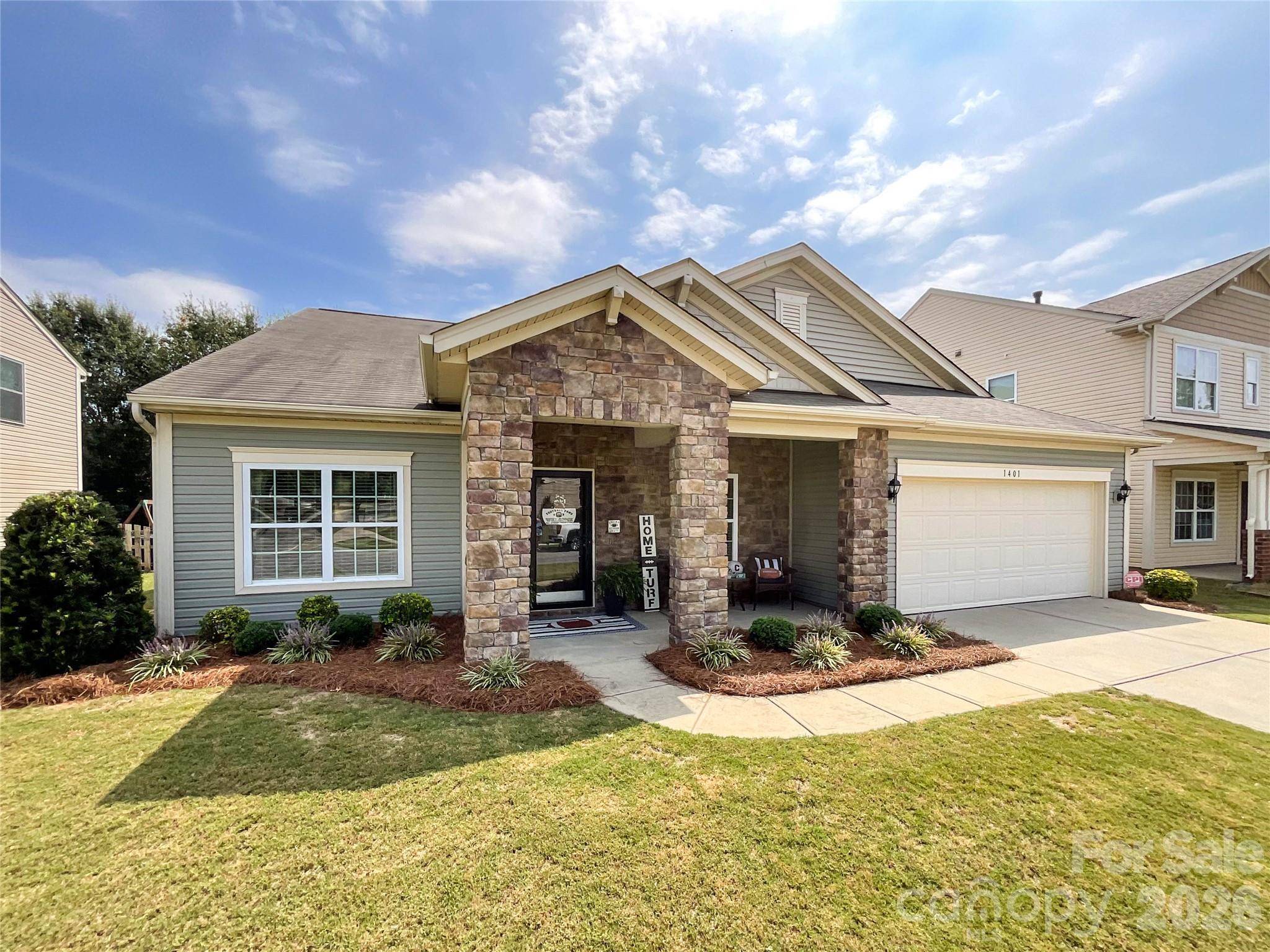 1401 Yellow Daisy DR, Matthews, NC 28104