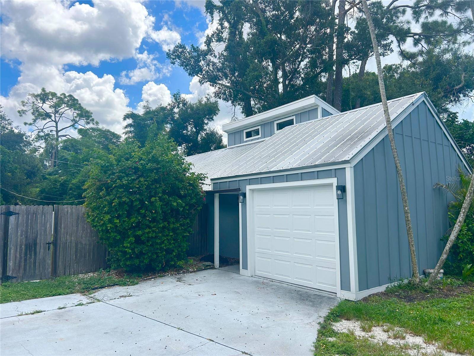4219 MURDOCK AVE, Sarasota, FL 34231