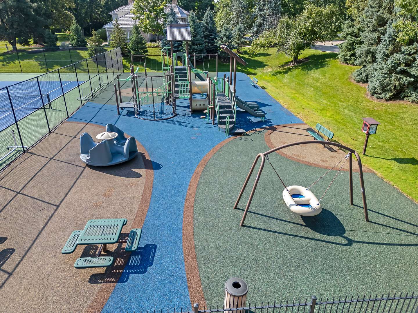 1753 Midwest Club Pkwy, Oak Brook, IL 60523