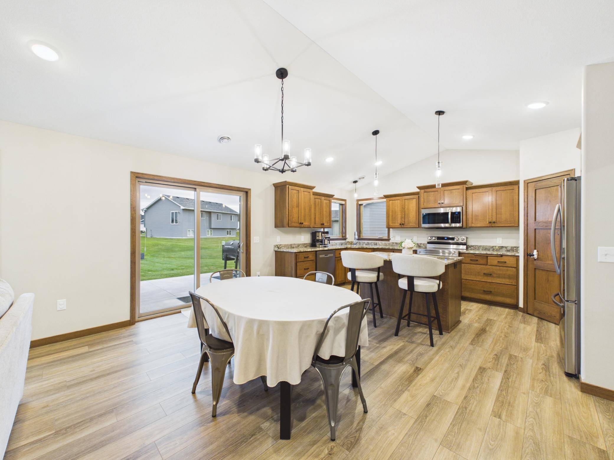 214 Woolgrass WAY, Avon, MN 56310